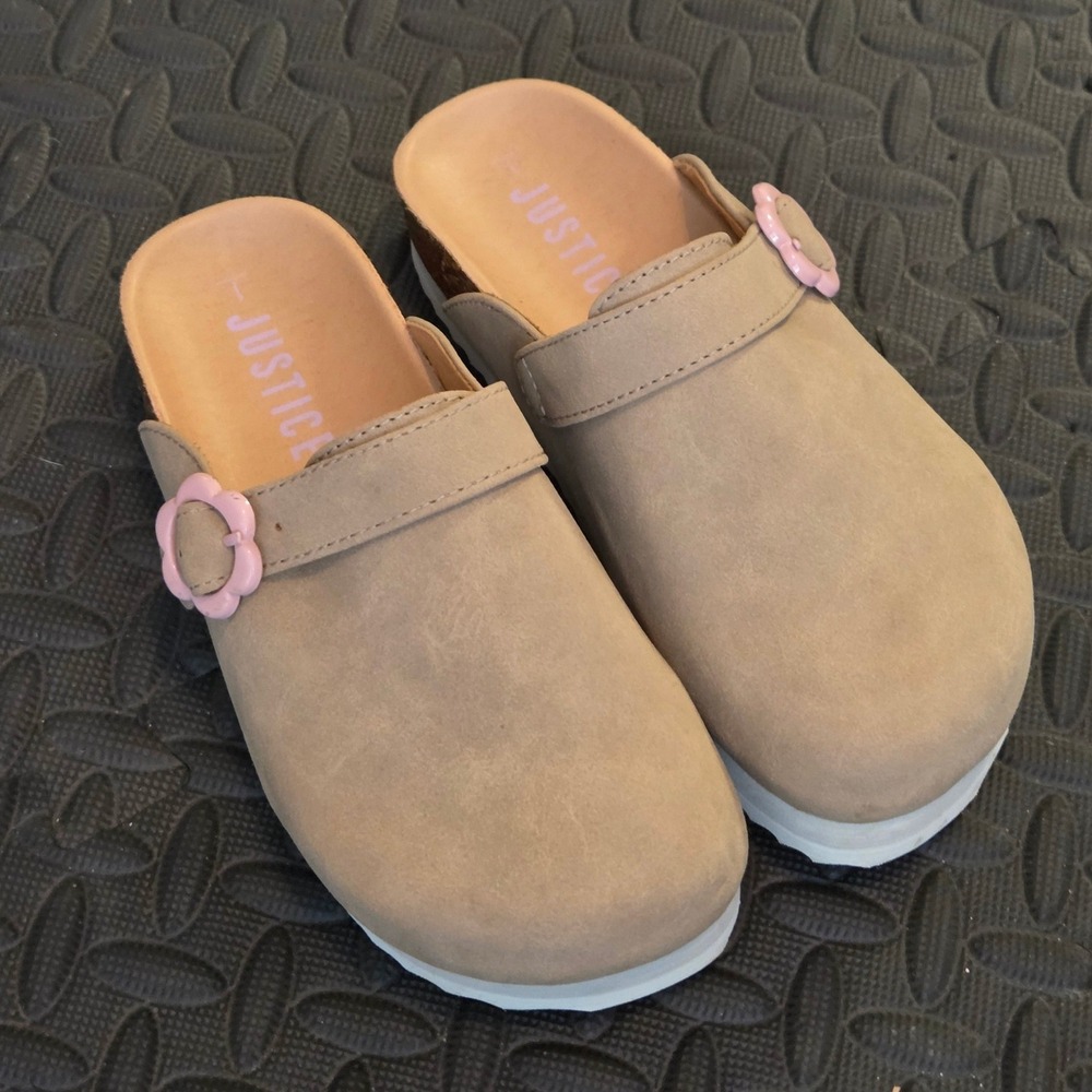 Justice Flower Buckle Clogs Kids Size 1 Tan Faux Suede Platform Mules